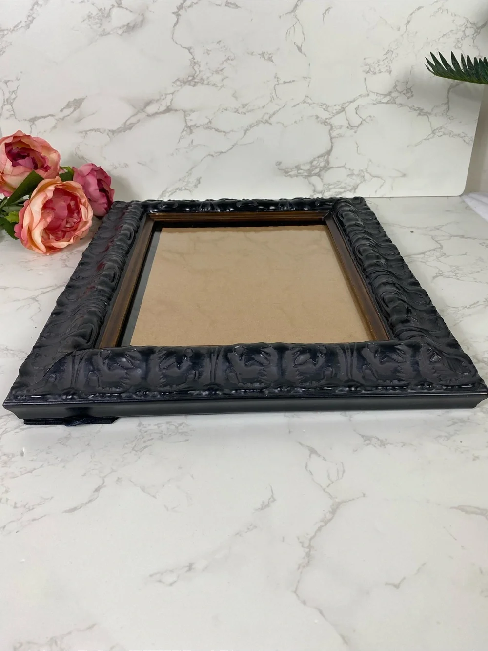 Heavy Gothic black picture frame w/ copper color trim 8x10